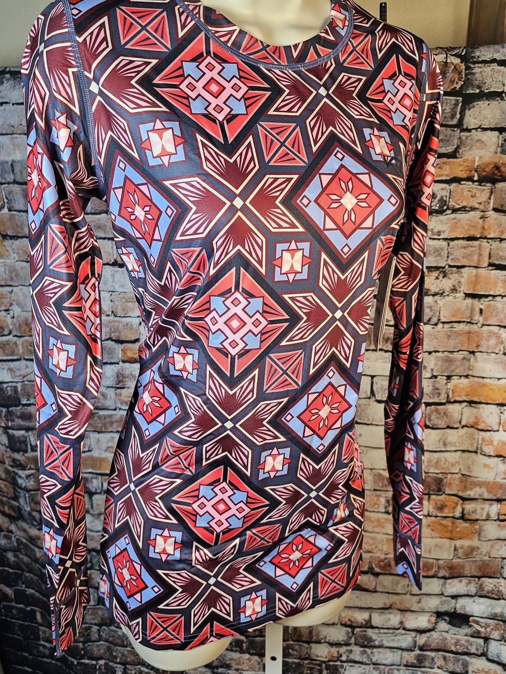 Kari Traa Fryd Long Sleeve Base Layer Top Size Large NWT Heat Print